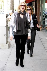 Laura Prepon out for lunch in Beverly Hills December 18, 2009