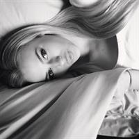 Anna Nyström taking a selfie