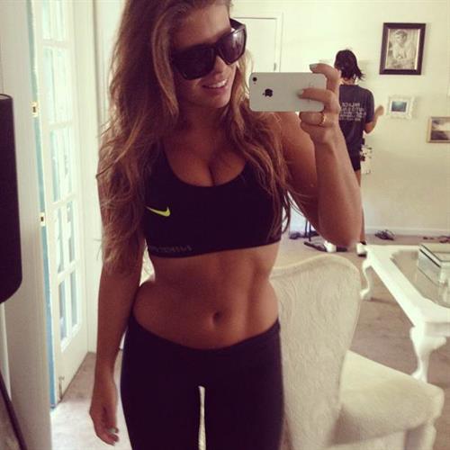 Natasha Oakley taking a selfie