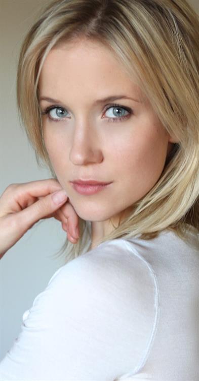 Jessy Schram