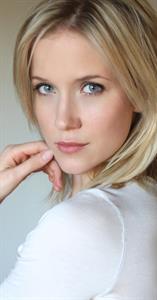 Jessy Schram Pictures Jessy Schram