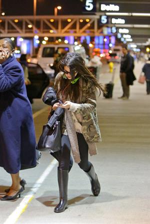 Selena Gomez – LAX airport arrival in LA 1/5/13 