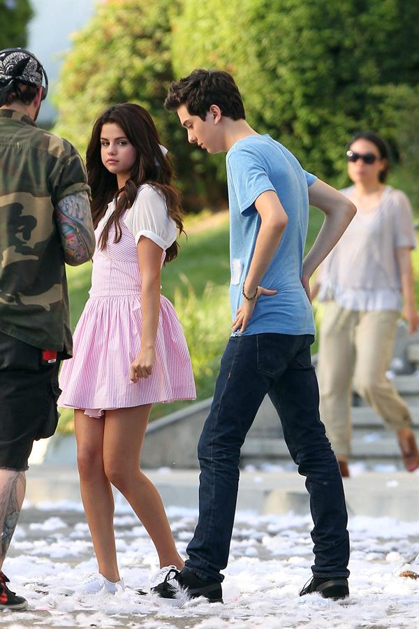 Selena Gomez - Shares an on screen kiss with her co star while filming in Sherman Oaks August 10, 2012