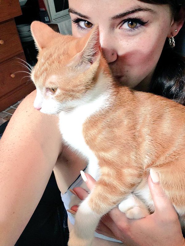 Alexis Young taking a selfie