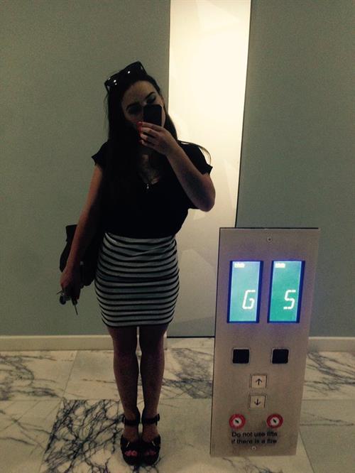 Alexis Young taking a selfie