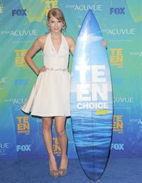 Taylor Swift at the 2011 Teen Choice Awards August 07, 2011 