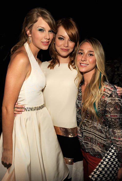 Taylor Swift at the 2011 Teen Choice Awards August 07, 2011 