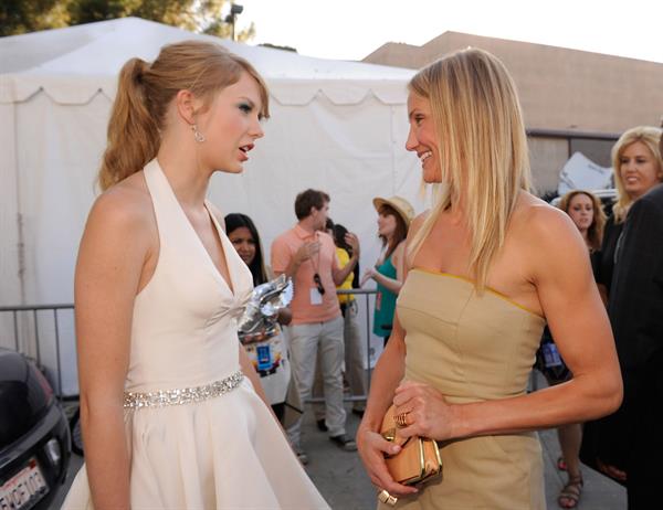 Taylor Swift at the 2011 Teen Choice Awards August 07, 2011 