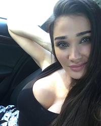 Kristina Basham taking a selfie