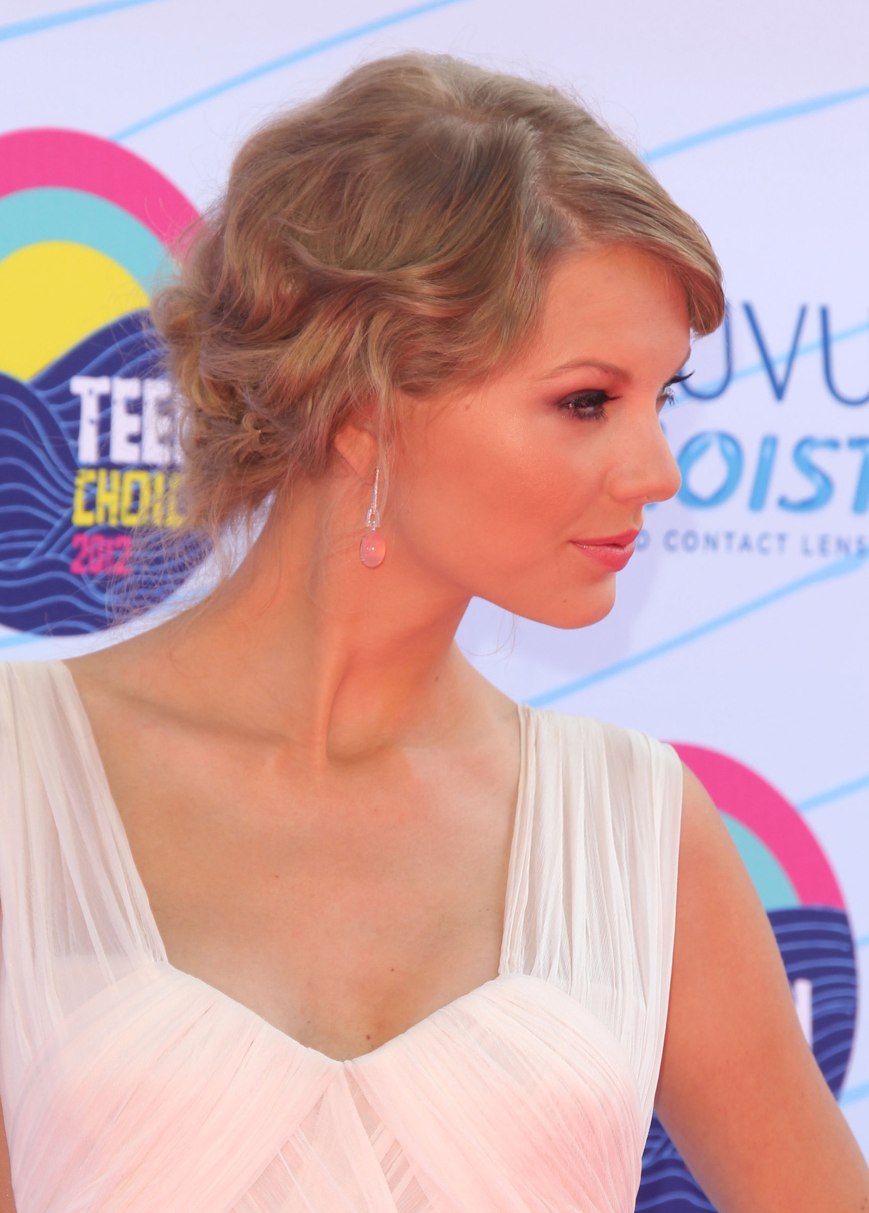 Taylor Swift at the 2012 Teen Choice Awards in Universal City July 22, 2012 