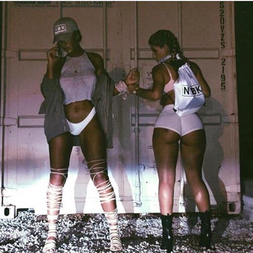Niykee Heaton - ass
