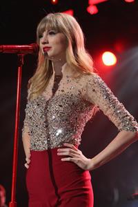 Taylor Swift at the KIIS FM 2012 Jingle Ball concert at Nokia Theatre in Los Angeles - December 1, 2012 