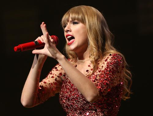 Taylor Swift on stage at the KIIS FM 2012 Jingle Ball concert at Nokia Theatre in Los Angeles - December 1, 2012 