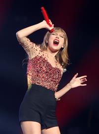 Taylor Swift on stage at the KIIS FM 2012 Jingle Ball concert at Nokia Theatre in Los Angeles - December 1, 2012 