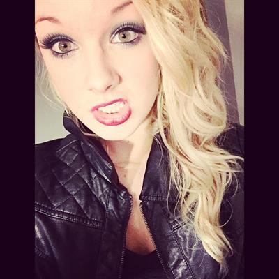 Mariah Alexis Vest taking a selfie