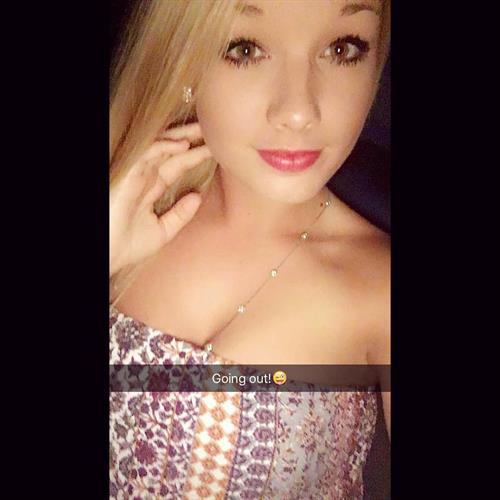 Mariah Alexis Vest taking a selfie