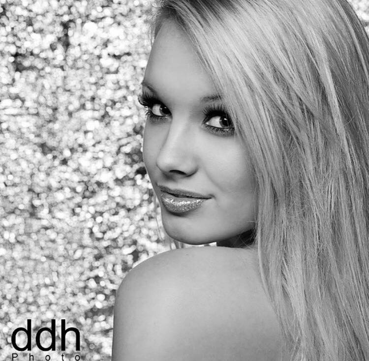 Mariah Alexis Vest Pictures Mariah Alexis Vest