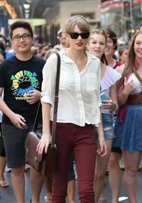 Taylor Swift out shopping in Sydney, Australia 