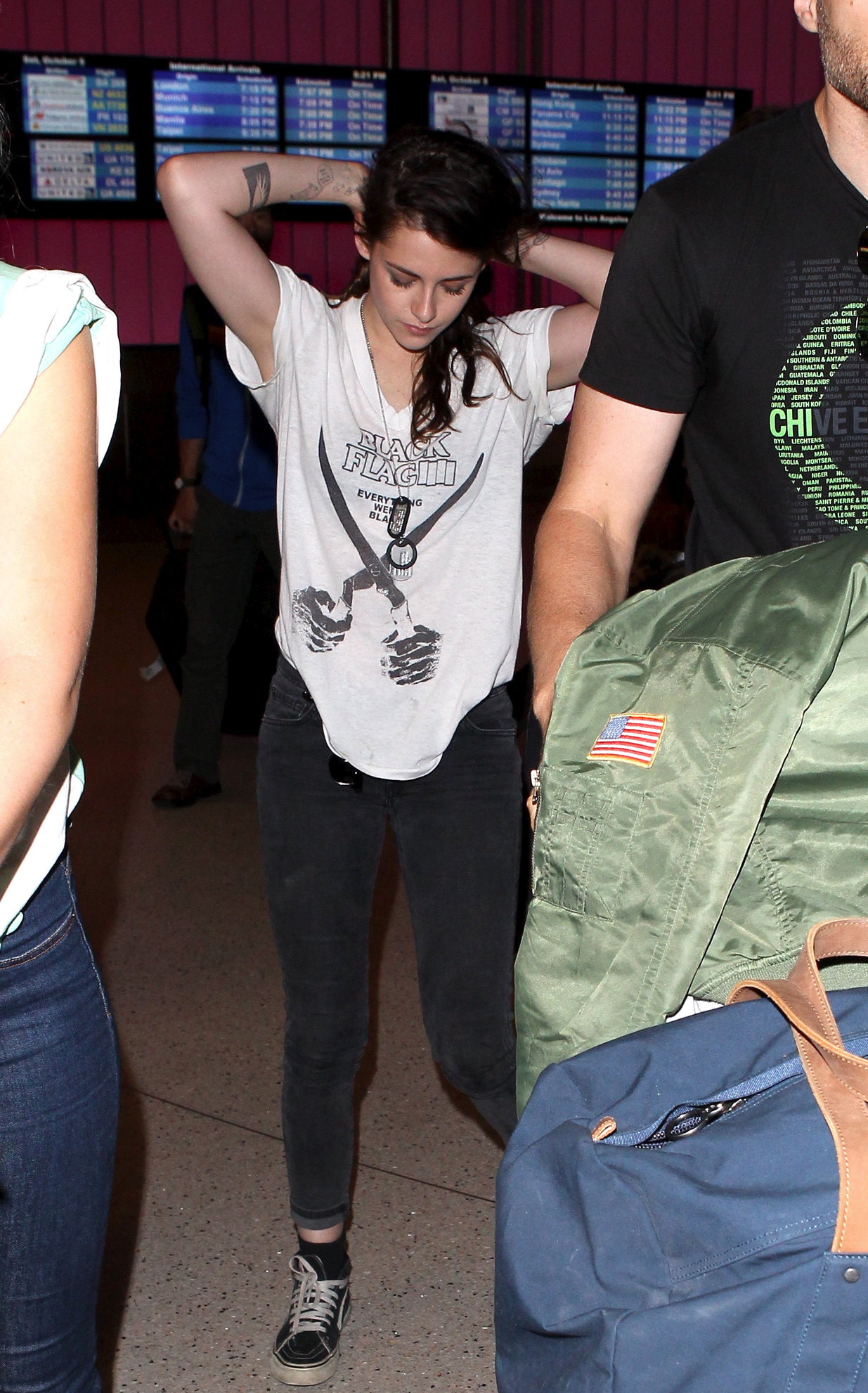 Kristen Stewart – Los Angeles airport arrival 10/4/13  