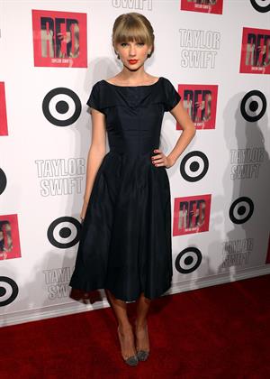 Taylor Swift Red Delue Edition CD launch party in New York - October 22, 2012 