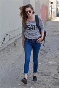 Kristen Stewart walking in Los Angeles - June 13, 2013 