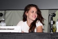 Kristen Stewart -  The Twilight Saga: Breaking Dawn - Part 2  Comic-Con Press Conference in San Diego (12 Jul 2012)