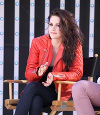 Kristen Stewart - MTV's  Snow White & the Huntsman  Sneak Peek at Universal Citywalk (May 29, 2012)