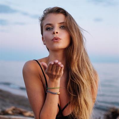 Angelika Nina Melnyk