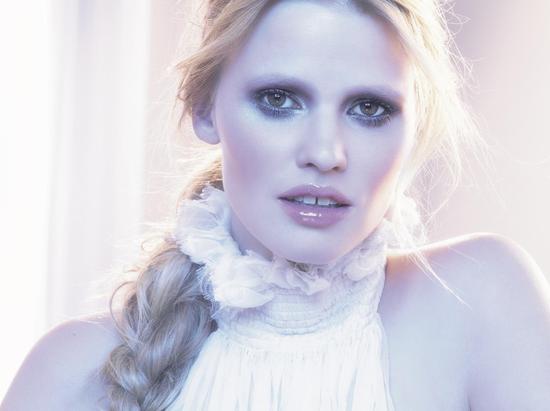 Lara Stone