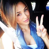 Ana Cheri taking a selfie