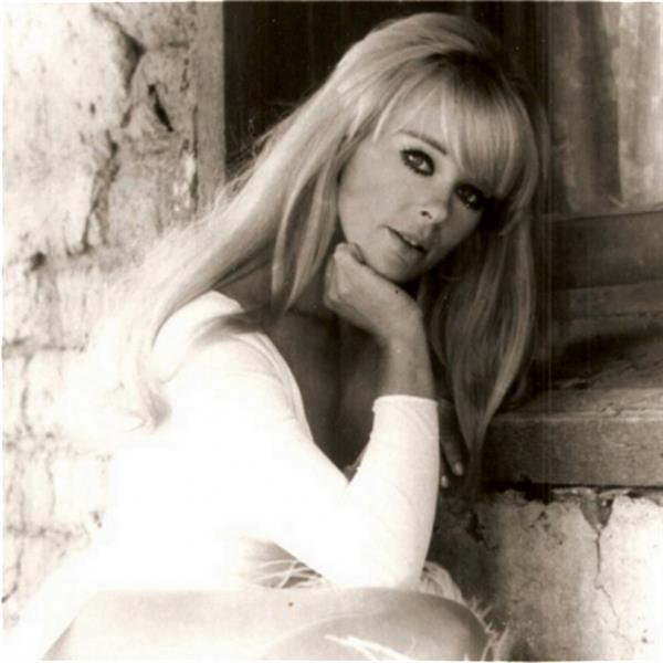 Elke Sommer