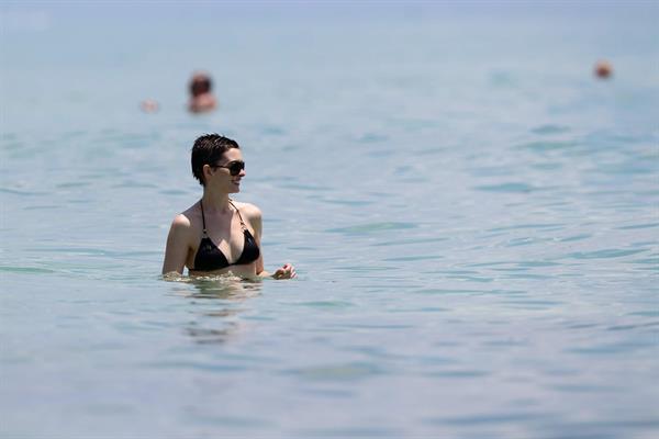 Anne Hathaway on a Beach in Miami 11 05 12 