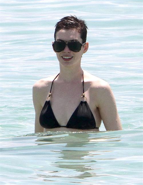 Anne Hathaway on a Beach in Miami 11 05 12 