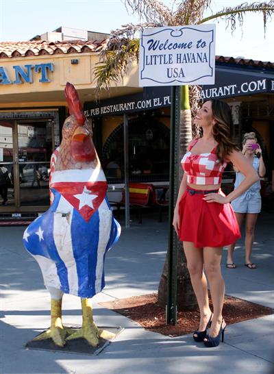 Kelly Brook - New Look Photoshoot In Miami February 4, 2013 