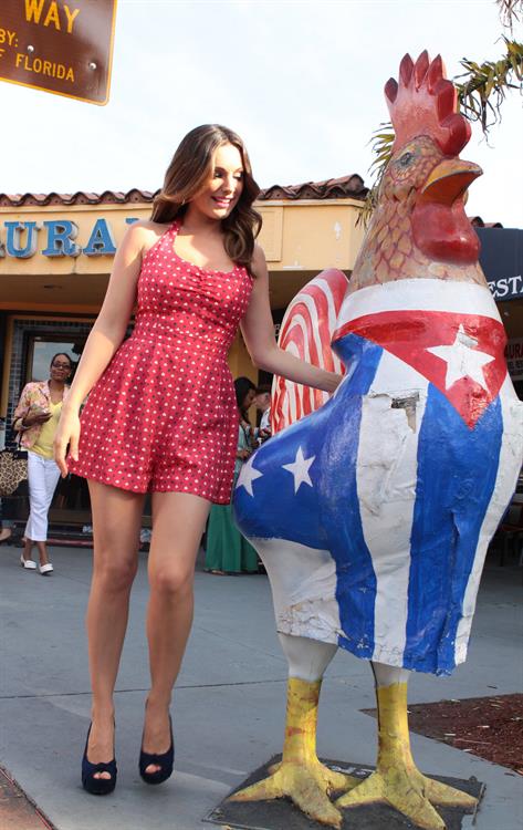 Kelly Brook - New Look Photoshoot In Miami February 4, 2013 