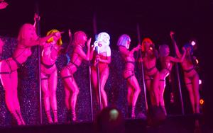 Kelly Brook - Forever Crazy At Crazy Horse, London 2012 Gal Number