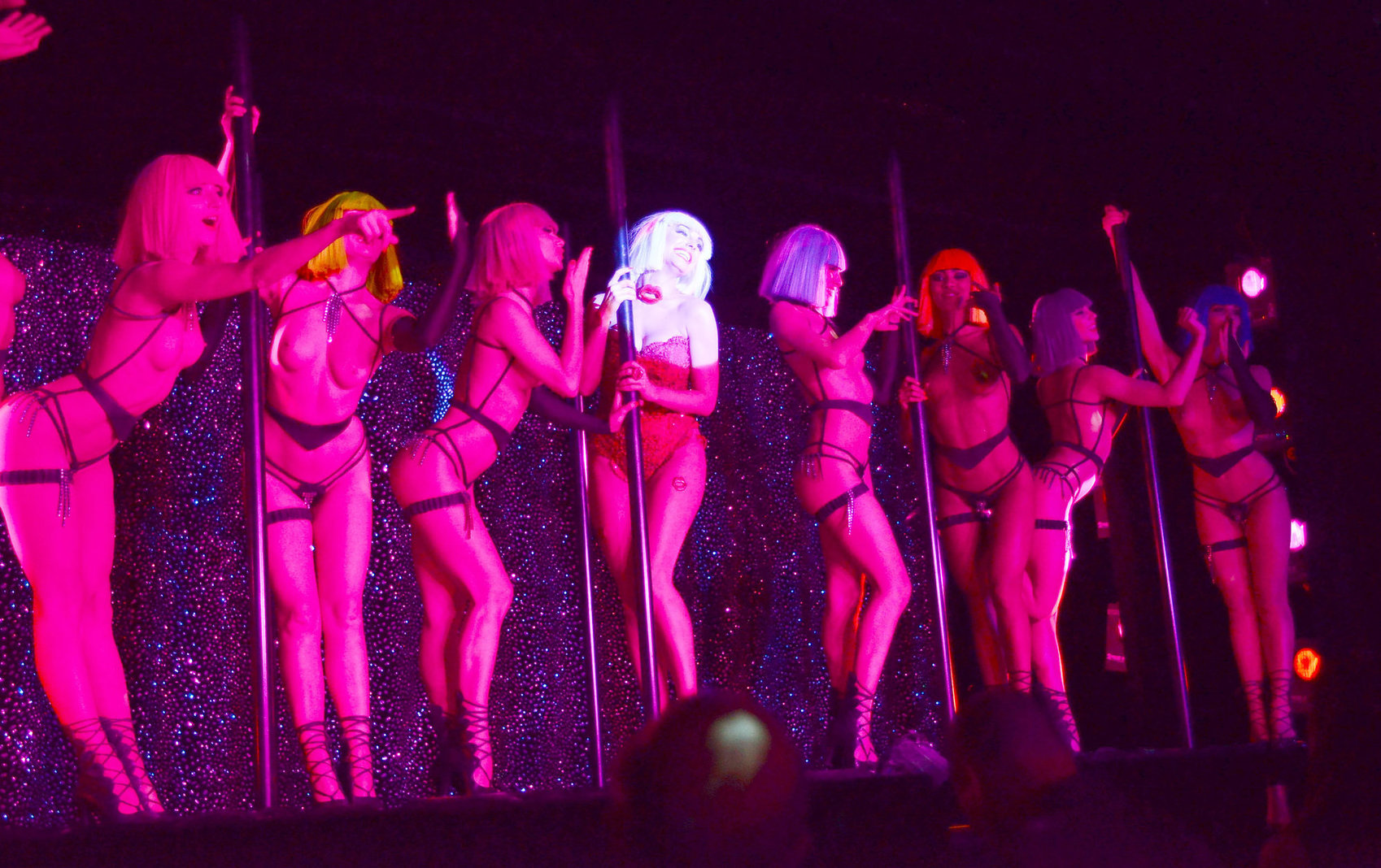 Kelly Brook - Forever Crazy At Crazy Horse, London 2012 Gal Number