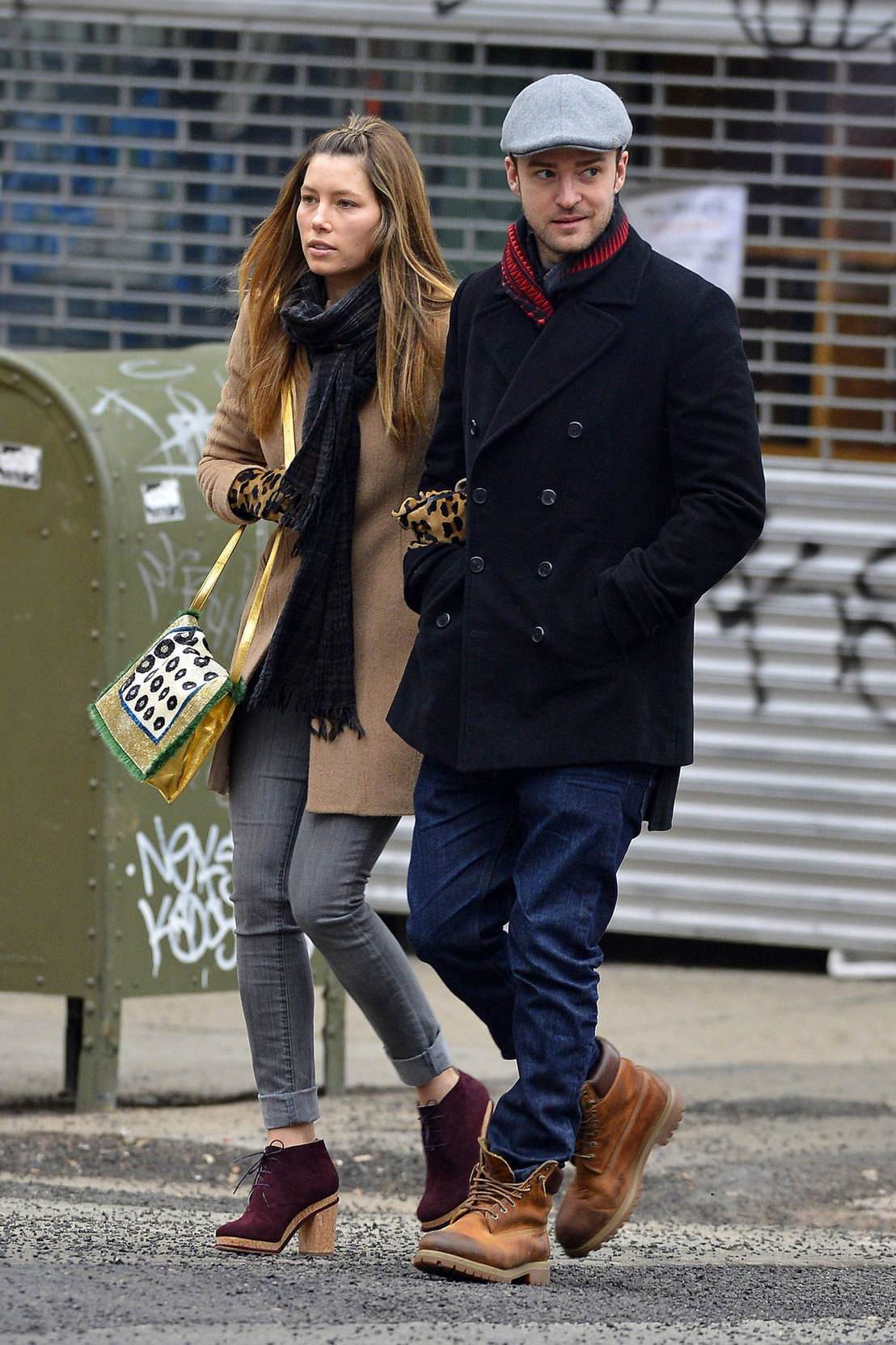 Jessica Biel taking a stroll with her fairly unknown boyfriend in New York City (01.03.2013) 