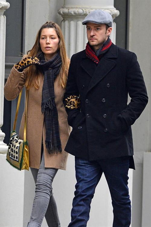 Jessica Biel taking a stroll with her fairly unknown boyfriend in New York City (01.03.2013) 