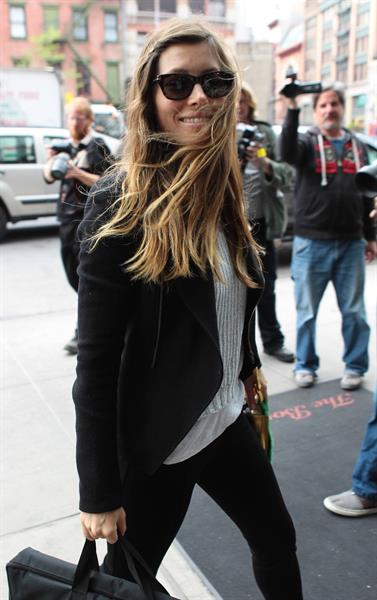 Jessica Biel - Spotted in New York City (06.05.2013) 