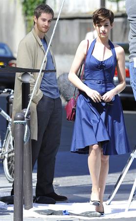 Anne Hathaway set of One Day in Paris August 31, 2013