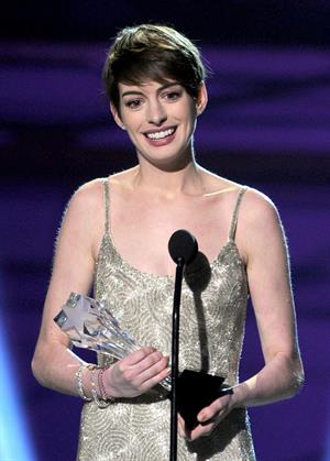 Anne Hathaway attends the Critics' Choice Movie Awards 2013 with Skinnygirl Cocktails at Barkar Hangar