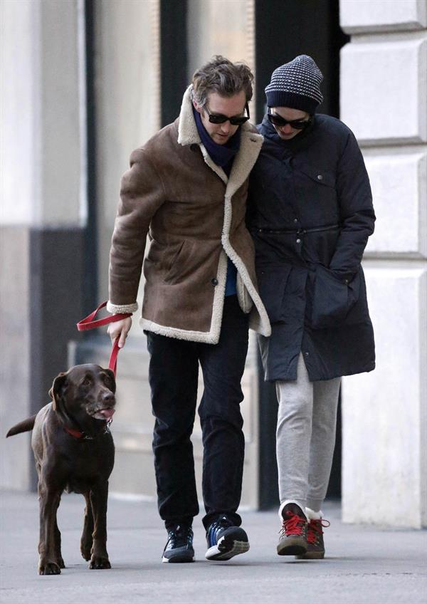 Anne Hathaway - out for a walk in NYC 1/8/13  