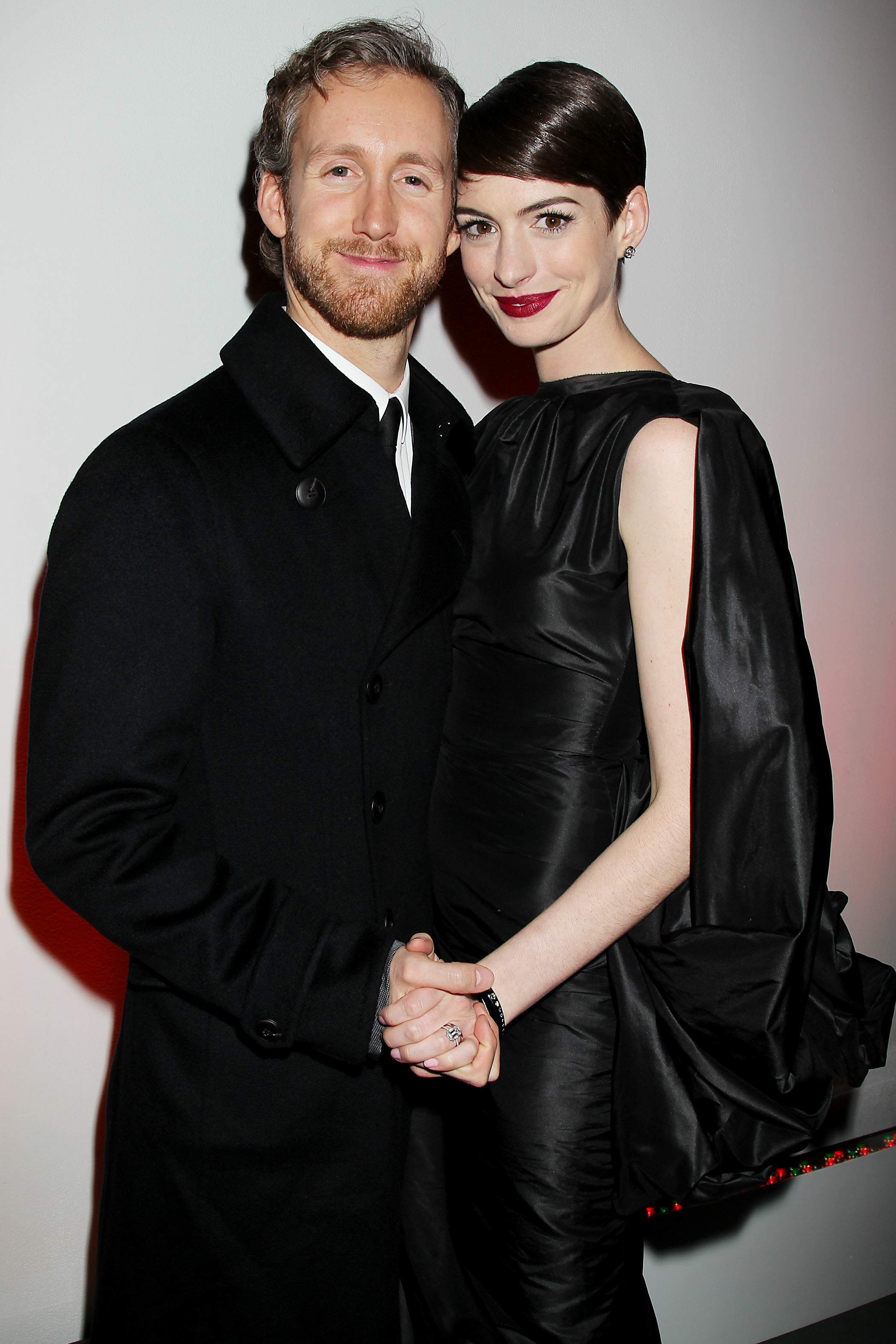 Anne Hathaway Les Miserables NY Premiere December 10-2012 