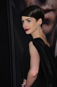Anne Hathaway Les Miserables NY Premiere December 10-2012 