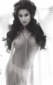 Sofia Vergara - breasts