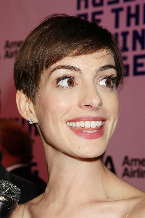 Anne Hathaway Attended the Museum of the Moving Image 27th Annual Black Tie Salute in New York Dec 11, 2012