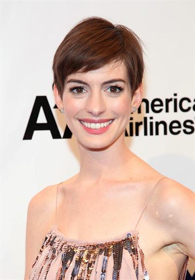 Anne Hathaway Attended the Museum of the Moving Image 27th Annual Black Tie Salute in New York Dec 11, 2012