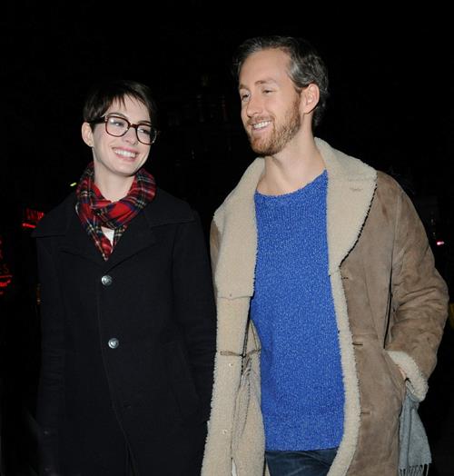 Anne Hathaway leaving her hotel and heading to the Empire Cinema Theatre in London - December 4, 2012