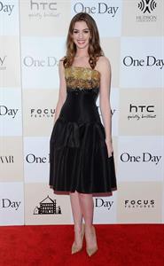 Anne Hathaway One Day Premiere in New York 8/8/2011 